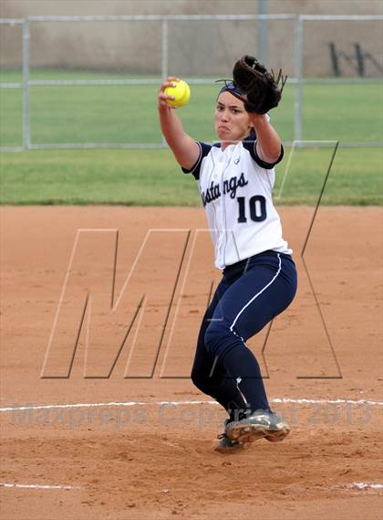 Thumbnail 1 in Trabuco Hills vs. Esperanza photogallery.