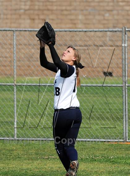 Thumbnail 1 in Trabuco Hills vs. Esperanza photogallery.