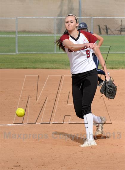 Thumbnail 2 in Trabuco Hills vs. Esperanza photogallery.