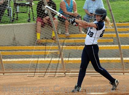Thumbnail 2 in Trabuco Hills vs. Esperanza photogallery.