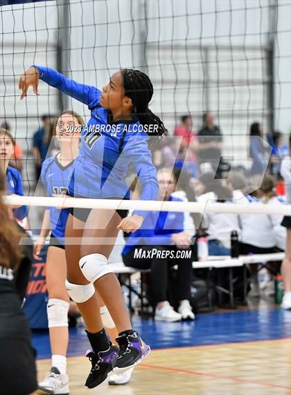 Thumbnail 1 in Episcopal JV-B vs Castle Hills (CHSM Invitational Tournament) photogallery.
