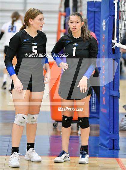 Thumbnail 1 in Episcopal JV-B vs Castle Hills (CHSM Invitational Tournament) photogallery.