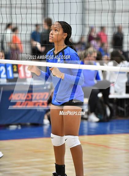 Thumbnail 3 in Episcopal JV-B vs Castle Hills (CHSM Invitational Tournament) photogallery.