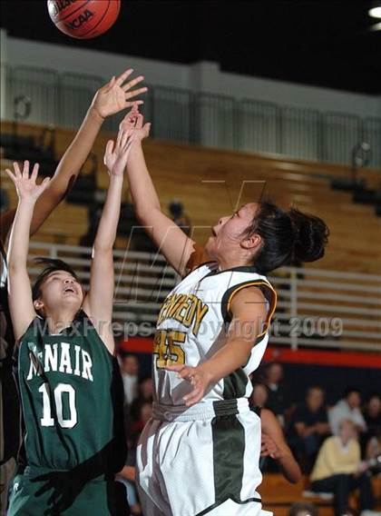 Thumbnail 2 in McNair vs. Kennedy (CIF SJS D1 Playoffs) photogallery.