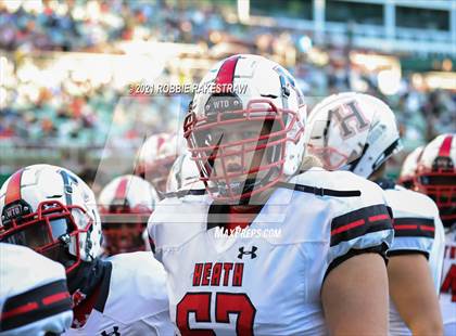 Thumbnail 1 in Rockwall-Heath vs. Cedar Hill (UIL 6A Division 2 Quarterfinals) photogallery.
