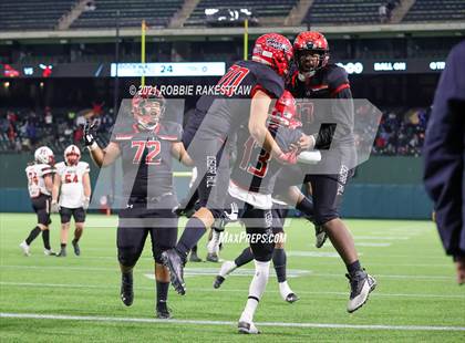 Thumbnail 2 in Rockwall-Heath vs. Cedar Hill (UIL 6A Division 2 Quarterfinals) photogallery.