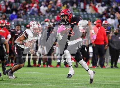 Thumbnail 3 in Rockwall-Heath vs. Cedar Hill (UIL 6A Division 2 Quarterfinals) photogallery.