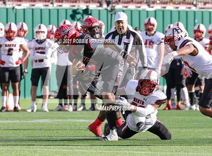 Thumbnail 3 in Rockwall-Heath vs. Cedar Hill (UIL 6A Division 2 Quarterfinals) photogallery.