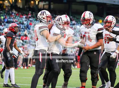 Thumbnail 1 in Rockwall-Heath vs. Cedar Hill (UIL 6A Division 2 Quarterfinals) photogallery.