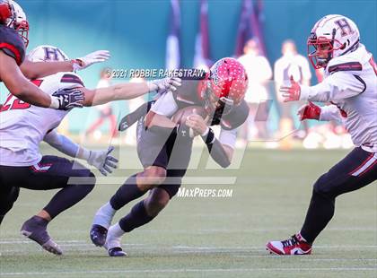 Thumbnail 1 in Rockwall-Heath vs. Cedar Hill (UIL 6A Division 2 Quarterfinals) photogallery.