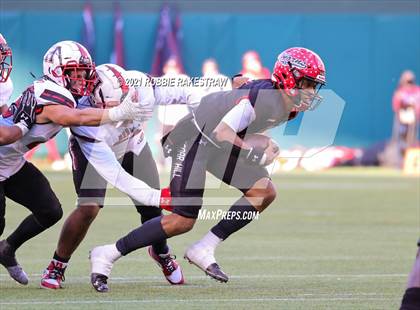 Thumbnail 2 in Rockwall-Heath vs. Cedar Hill (UIL 6A Division 2 Quarterfinals) photogallery.