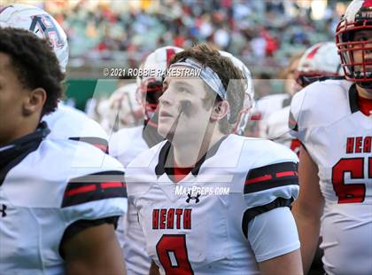 Thumbnail 3 in Rockwall-Heath vs. Cedar Hill (UIL 6A Division 2 Quarterfinals) photogallery.