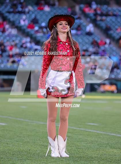 Thumbnail 2 in Rockwall-Heath vs. Cedar Hill (UIL 6A Division 2 Quarterfinals) photogallery.