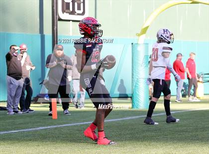 Thumbnail 2 in Rockwall-Heath vs. Cedar Hill (UIL 6A Division 2 Quarterfinals) photogallery.