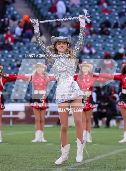 Thumbnail 2 in Rockwall-Heath vs. Cedar Hill (UIL 6A Division 2 Quarterfinals) photogallery.