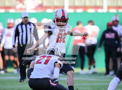 Thumbnail 3 in Rockwall-Heath vs. Cedar Hill (UIL 6A Division 2 Quarterfinals) photogallery.