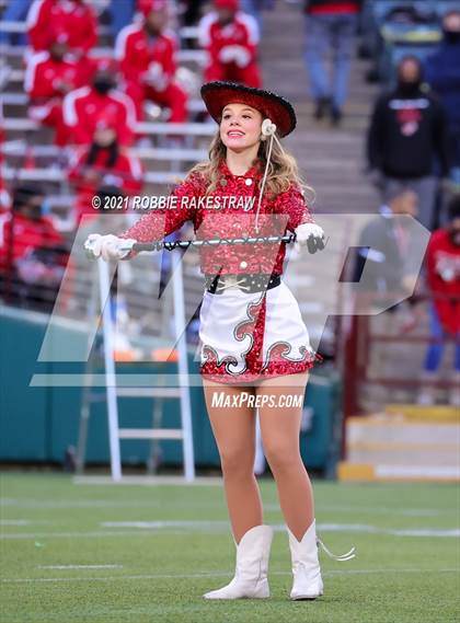 Thumbnail 1 in Rockwall-Heath vs. Cedar Hill (UIL 6A Division 2 Quarterfinals) photogallery.