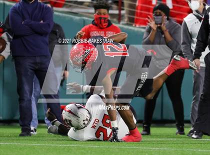 Thumbnail 1 in Rockwall-Heath vs. Cedar Hill (UIL 6A Division 2 Quarterfinals) photogallery.