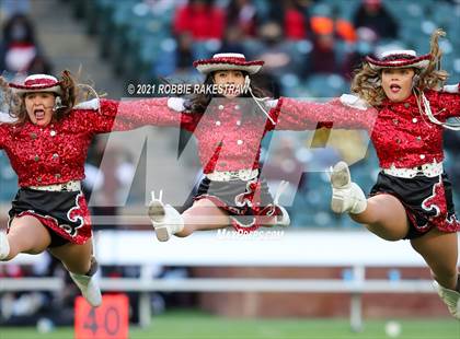Thumbnail 3 in Rockwall-Heath vs. Cedar Hill (UIL 6A Division 2 Quarterfinals) photogallery.