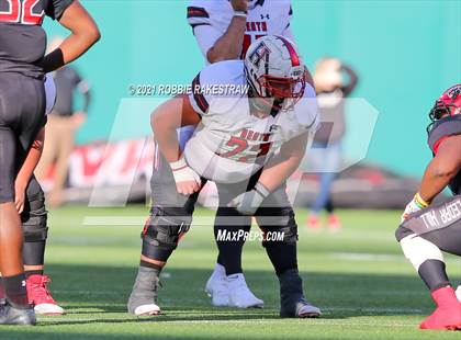 Thumbnail 3 in Rockwall-Heath vs. Cedar Hill (UIL 6A Division 2 Quarterfinals) photogallery.