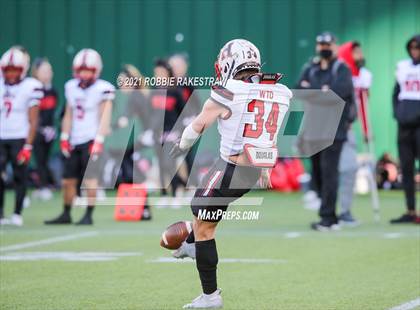 Thumbnail 1 in Rockwall-Heath vs. Cedar Hill (UIL 6A Division 2 Quarterfinals) photogallery.