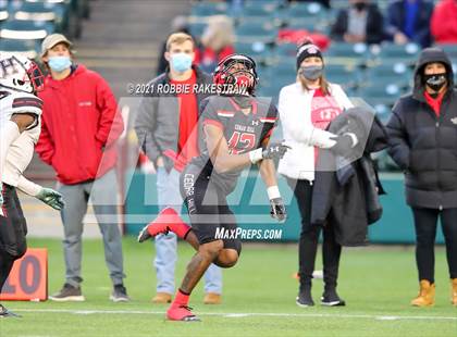 Thumbnail 1 in Rockwall-Heath vs. Cedar Hill (UIL 6A Division 2 Quarterfinals) photogallery.