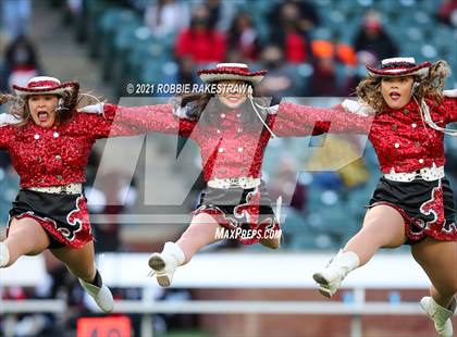 Thumbnail 2 in Rockwall-Heath vs. Cedar Hill (UIL 6A Division 2 Quarterfinals) photogallery.
