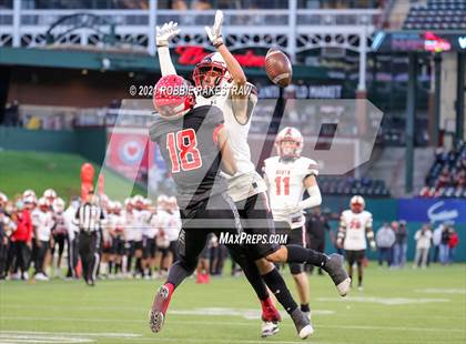 Thumbnail 2 in Rockwall-Heath vs. Cedar Hill (UIL 6A Division 2 Quarterfinals) photogallery.