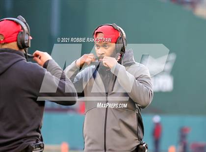 Thumbnail 1 in Rockwall-Heath vs. Cedar Hill (UIL 6A Division 2 Quarterfinals) photogallery.