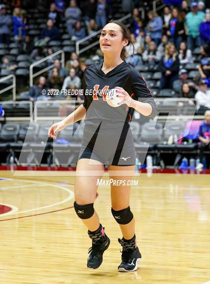 Thumbnail 1 in Windthorst vs. Schulenburg (UIL 2A Semifinal) photogallery.