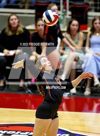 Thumbnail 3 in Windthorst vs. Schulenburg (UIL 2A Semifinal) photogallery.