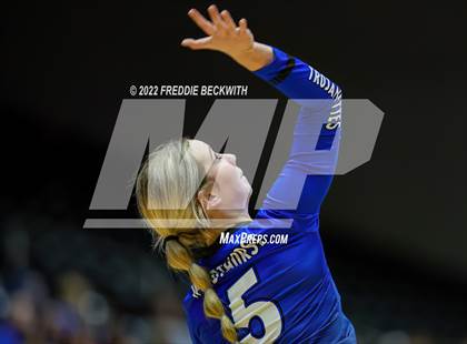 Thumbnail 2 in Windthorst vs. Schulenburg (UIL 2A Semifinal) photogallery.