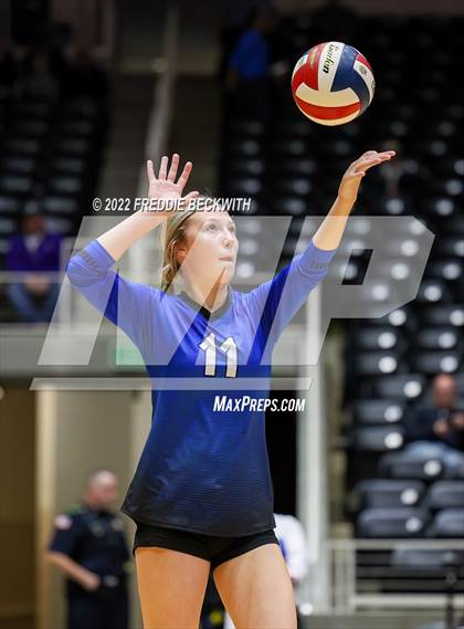 Thumbnail 2 in Windthorst vs. Schulenburg (UIL 2A Semifinal) photogallery.