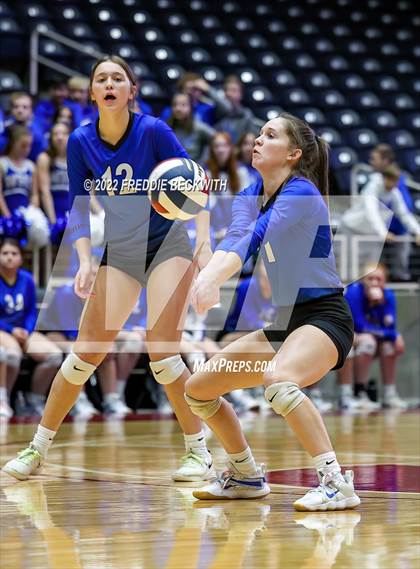 Thumbnail 2 in Windthorst vs. Schulenburg (UIL 2A Semifinal) photogallery.