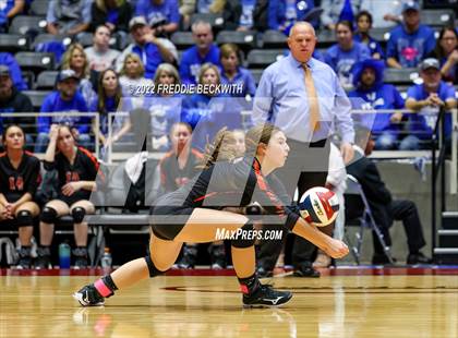 Thumbnail 1 in Windthorst vs. Schulenburg (UIL 2A Semifinal) photogallery.