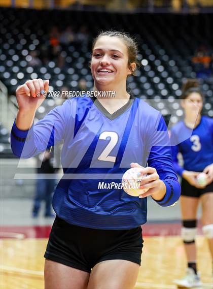 Thumbnail 2 in Windthorst vs. Schulenburg (UIL 2A Semifinal) photogallery.
