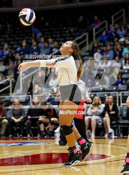 Thumbnail 1 in Windthorst vs. Schulenburg (UIL 2A Semifinal) photogallery.