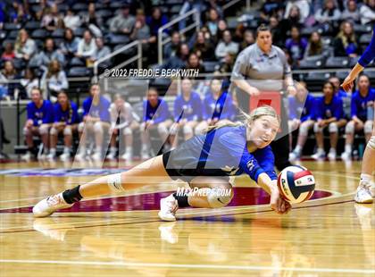 Thumbnail 1 in Windthorst vs. Schulenburg (UIL 2A Semifinal) photogallery.