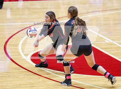 Thumbnail 1 in Windthorst vs. Schulenburg (UIL 2A Semifinal) photogallery.