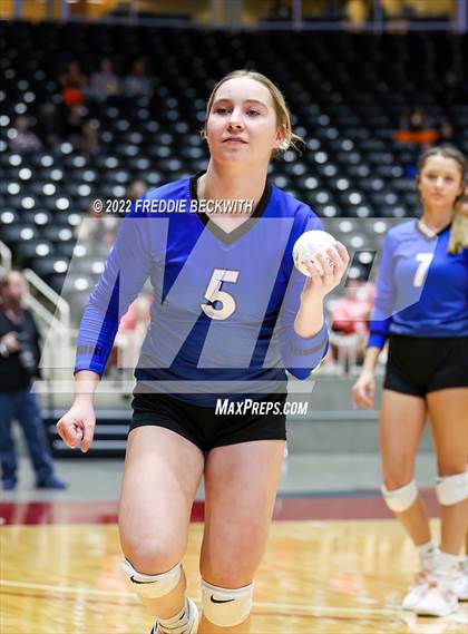 Thumbnail 1 in Windthorst vs. Schulenburg (UIL 2A Semifinal) photogallery.