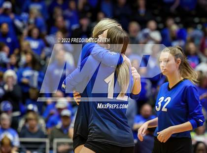 Thumbnail 1 in Windthorst vs. Schulenburg (UIL 2A Semifinal) photogallery.