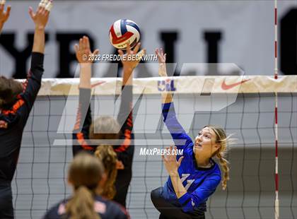 Thumbnail 3 in Windthorst vs. Schulenburg (UIL 2A Semifinal) photogallery.