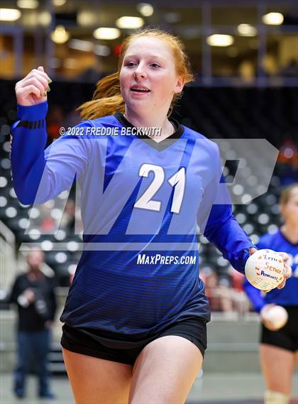 Thumbnail 2 in Windthorst vs. Schulenburg (UIL 2A Semifinal) photogallery.
