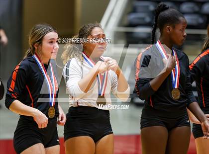 Thumbnail 2 in Windthorst vs. Schulenburg (UIL 2A Semifinal) photogallery.