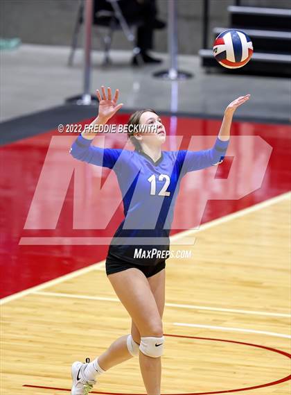 Thumbnail 2 in Windthorst vs. Schulenburg (UIL 2A Semifinal) photogallery.