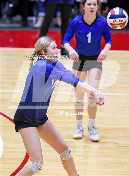 Thumbnail 1 in Windthorst vs. Schulenburg (UIL 2A Semifinal) photogallery.