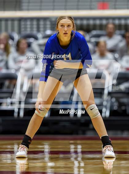 Thumbnail 1 in Windthorst vs. Schulenburg (UIL 2A Semifinal) photogallery.