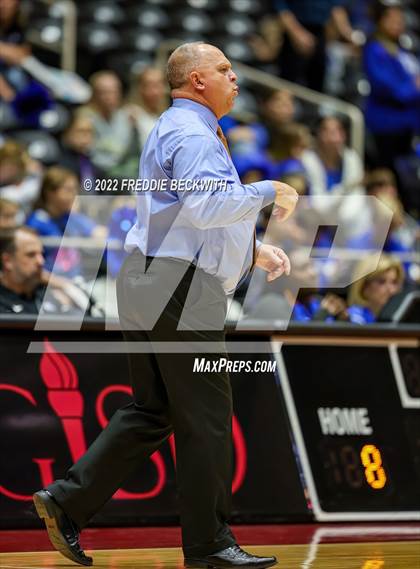 Thumbnail 2 in Windthorst vs. Schulenburg (UIL 2A Semifinal) photogallery.