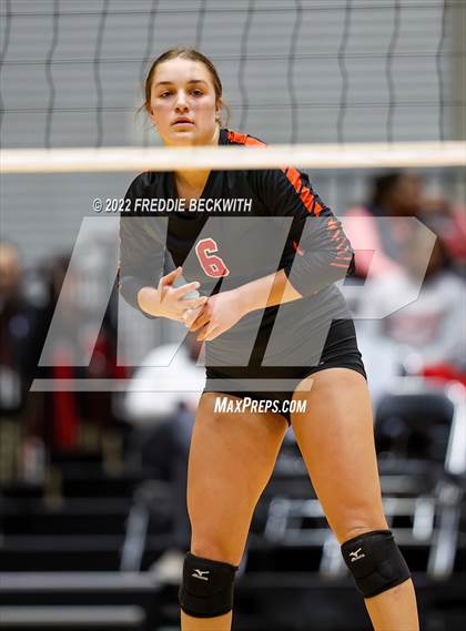Thumbnail 3 in Windthorst vs. Schulenburg (UIL 2A Semifinal) photogallery.