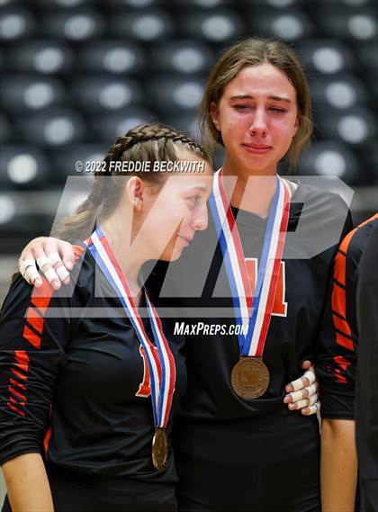 Thumbnail 3 in Windthorst vs. Schulenburg (UIL 2A Semifinal) photogallery.
